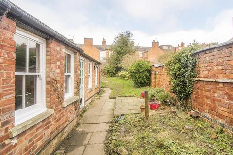 4 bedroom semi-detached house for sale, Coventry Road, Market Harborough