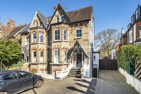 3 bedroom flat for sale, Tetherdown, Muswell Hill