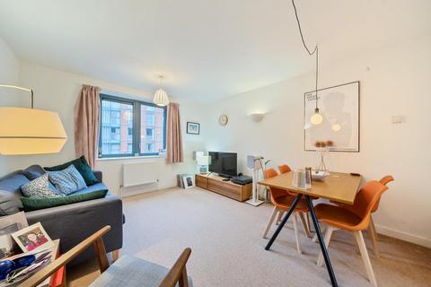 2 bedroom flat for sale, St Georges Grove, Earlsfield