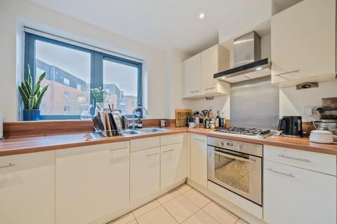 2 bedroom flat for sale, St Georges Grove, Earlsfield