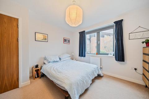 2 bedroom flat for sale, St Georges Grove, Earlsfield, London, SW17