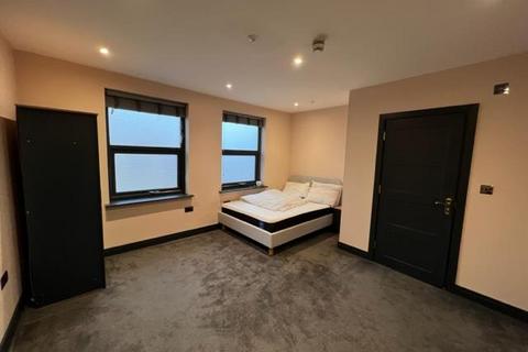 6 bedroom house to rent, Railway Street, Chatham ME4