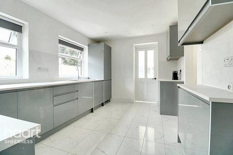 34 Danes Drive, Leysdown On Sea, Sheerness, ME12 4AJ