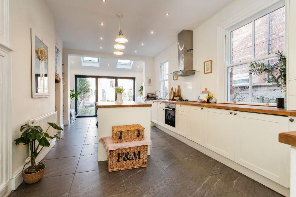 Kitchen II