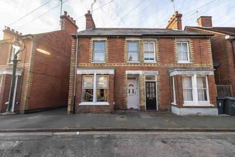 6 Albert Road, Canterbury, CT1 1UJ