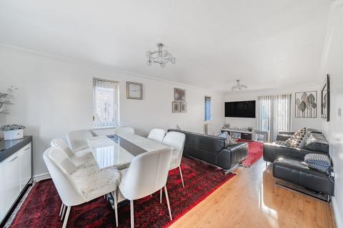 12 Fentiman Way, Harrow, HA2 8FD
