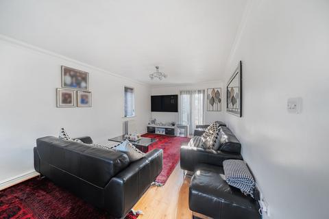 12 Fentiman Way, Harrow, HA2 8FD