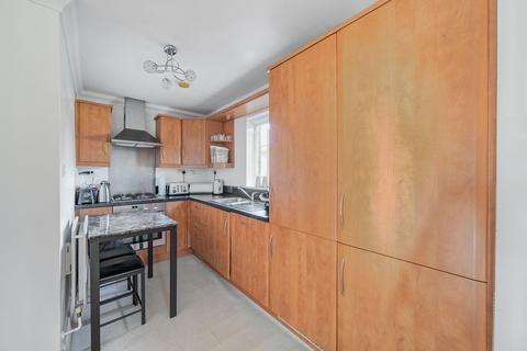 12 Fentiman Way, Harrow, HA2 8FD