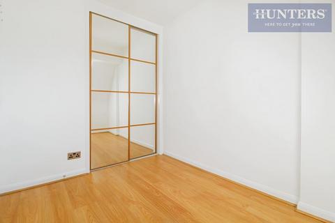 1 bedroom flat for sale, Katemon Court, High Street