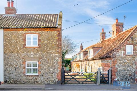 2 bedroom cottage for sale, Creake Road, Burnham Market, PE31