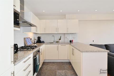 1 bedroom apartment to rent, Ocean Wharf, Westferry Road, London, E14