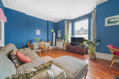 1 bedroom flat for sale, Flaxman Road, SE5