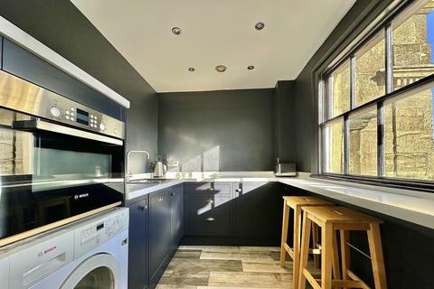 2 bedroom flat for sale, Manvers Street, Bath