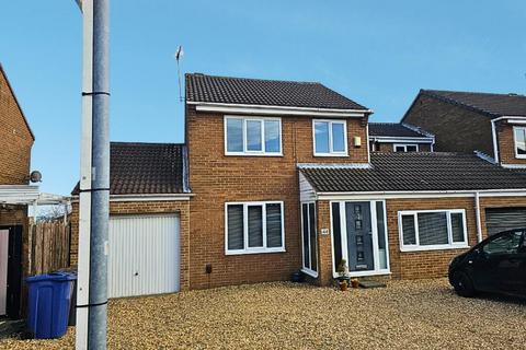 4 bedroom detached house for sale, Pine Hall Drive, Barnsley S71