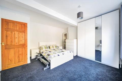 124 Whyteleafe Hill, Whyteleafe, CR3 0AE