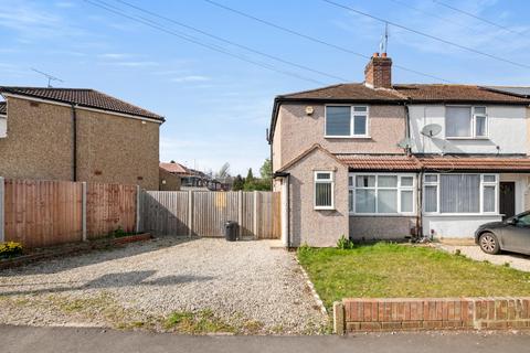 2 bedroom end of terrace house for sale, Lansbury Drive, Hayes, UB4 8RS