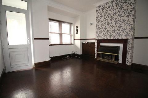 3 bedroom terraced house to rent, South Street, Rugby