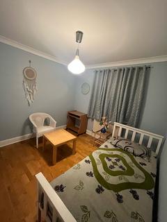 2 bedroom house share to rent, Pamela Court, Lucas Close, Willesden, NW10