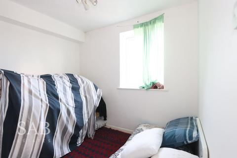 1 bedroom flat to rent, Burket Close, Southall, UB2