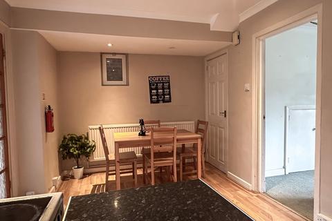 3 bedroom end of terrace house to rent, Cardwell Crescent, Headington, Oxford, OX3