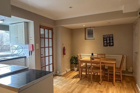 3 bedroom end of terrace house to rent, Cardwell Crescent, Headington, Oxford, OX3