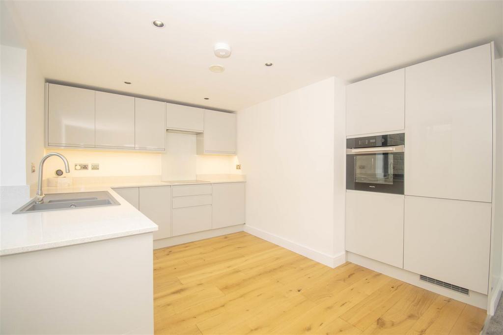 Bespoke fitted kitchen