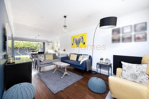 4 bedroom house for sale, Colebrook Close, Mill Hill, NW7