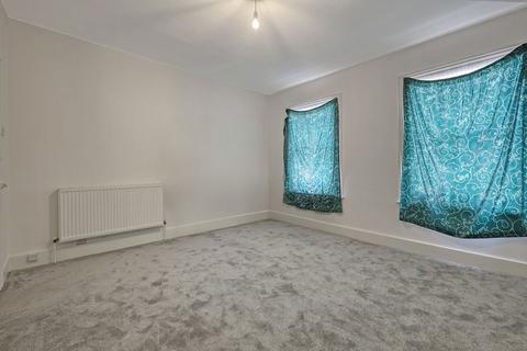 3 bedroom terraced house for sale, Etchingham Road, Leyton E15