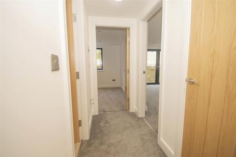 1 bedroom flat for sale, Harper Lane, Leeds LS19