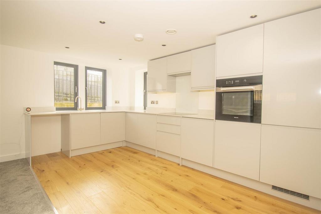 Bespoke fitted kitchen