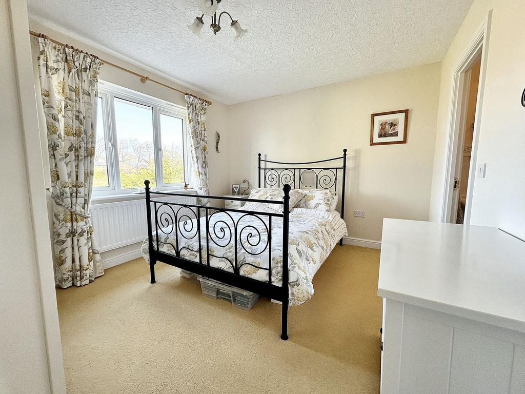 En-suite Bedroom