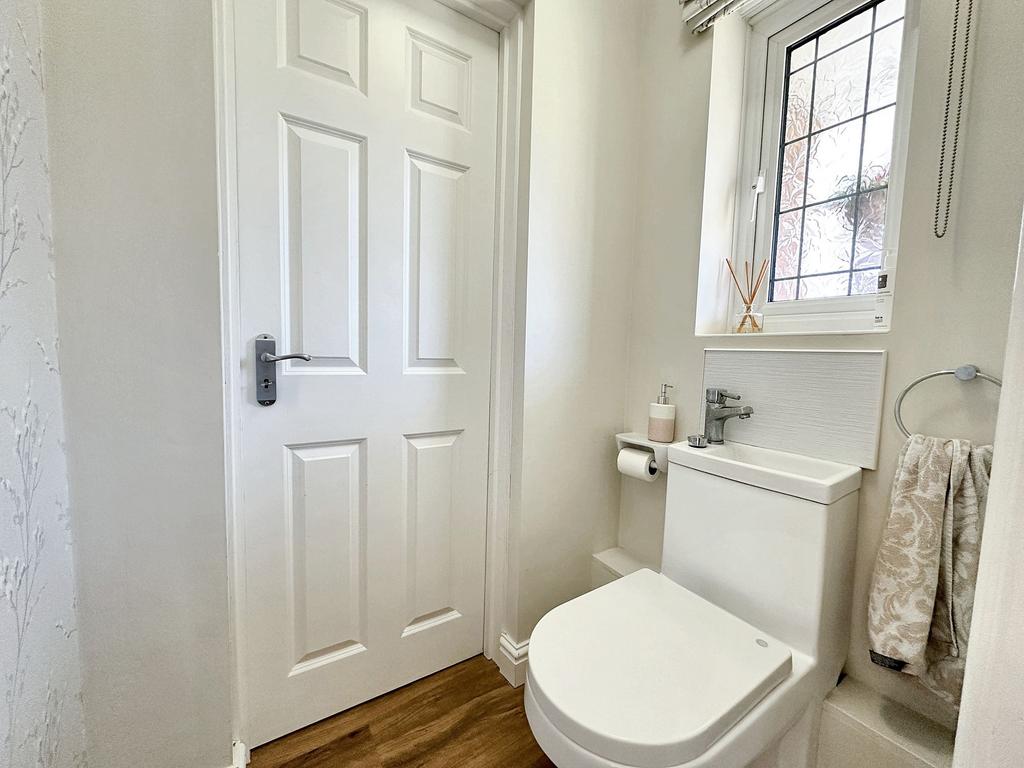 Cloak/WC