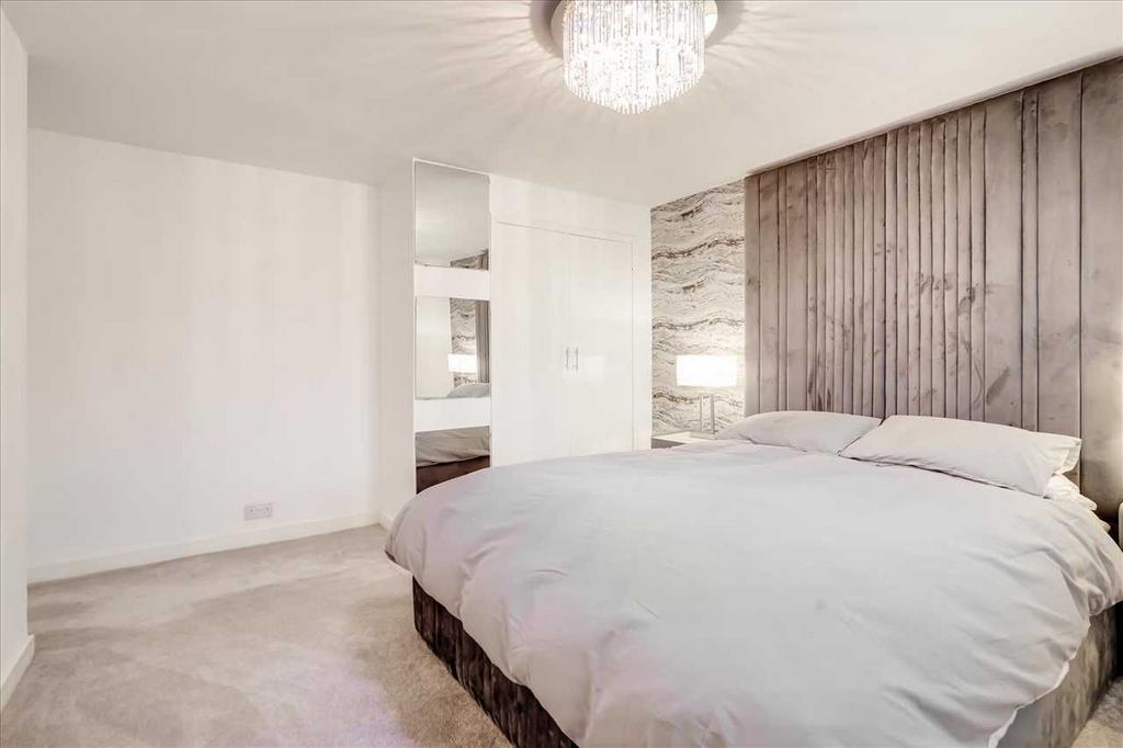 Bedroom One (3)