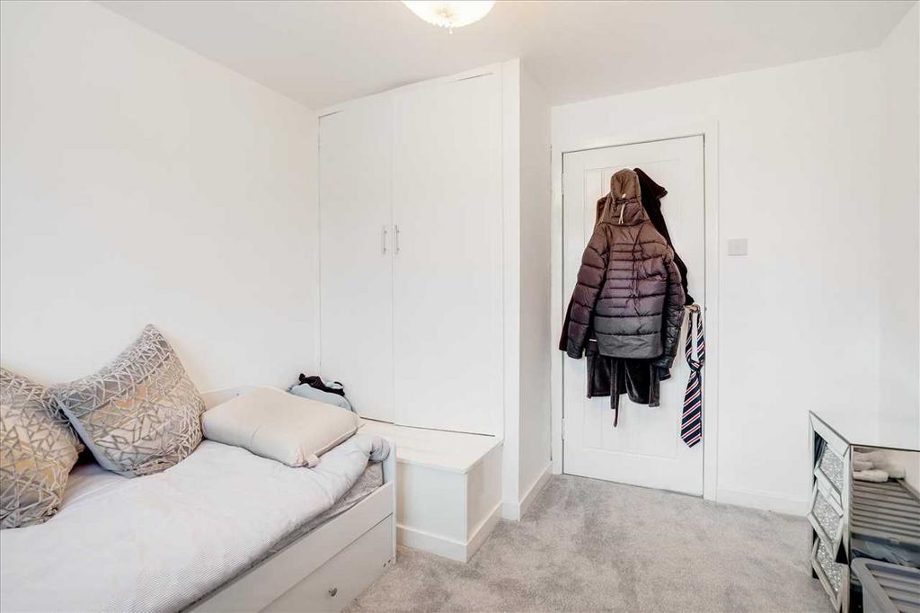 Bedroom Three (2)