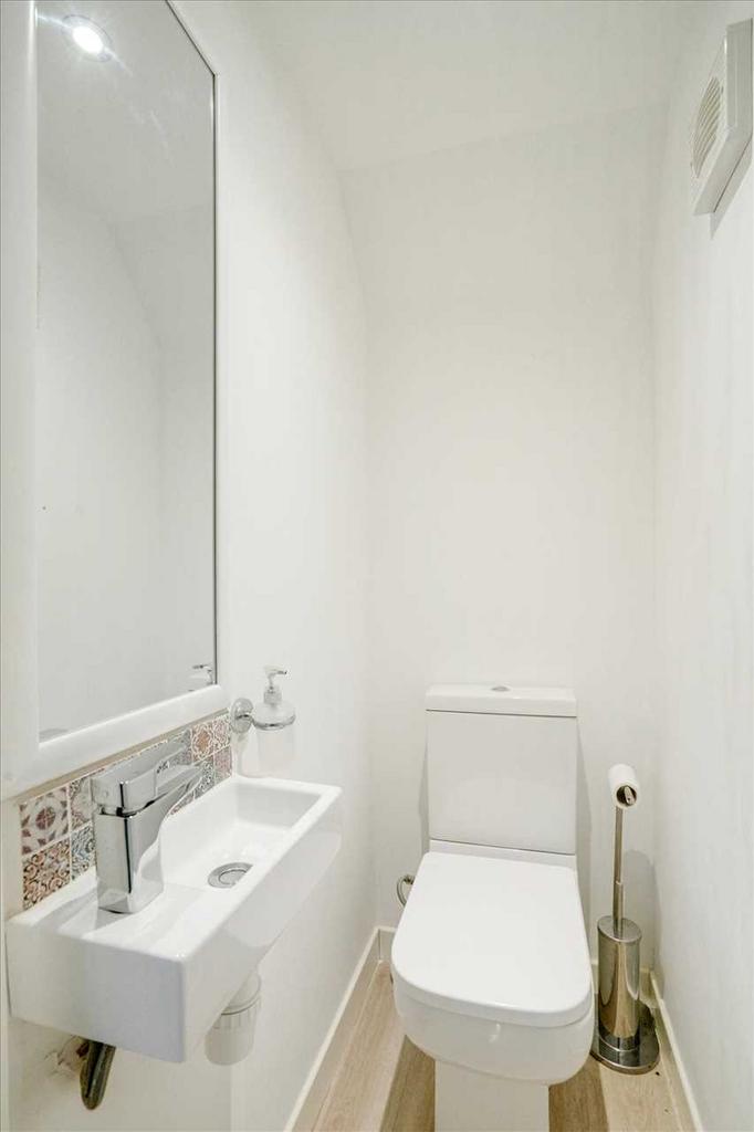 Lower Level WC