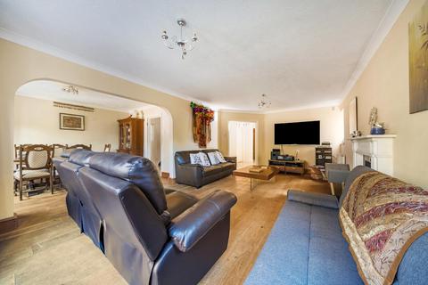 5 bedroom detached house for sale, Orchard Road, Bromley