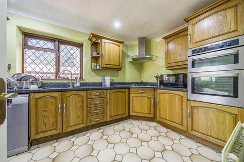 31 Orchard Road, Bromley, BR1 2PR