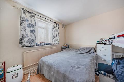 2 bedroom apartment for sale, London Road, Mitcham CR4