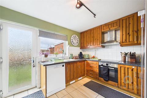 3 bedroom terraced house for sale, Ringway, Northampton NN4