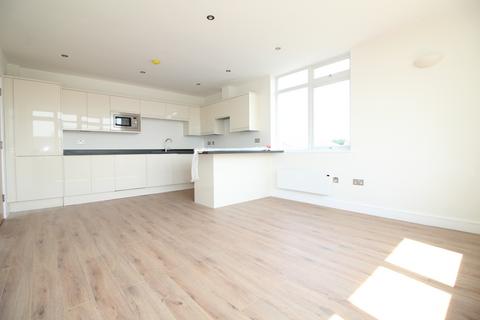 1 bedroom flat to rent, Oak Road, Leatherhead KT22