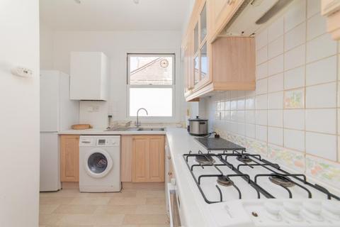 2 bedroom flat for sale, SEYMOUR ROAD, FINCHLEY, N3