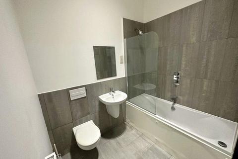 2 bedroom flat to rent, Longbridge Road, Dagenham RM8