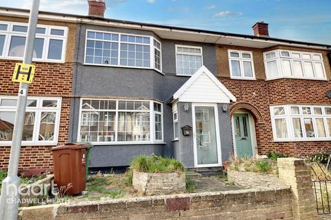 3 bedroom terraced house for sale, Emerald Gardens, Dagenham