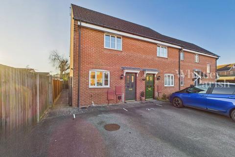 2 bedroom end of terrace house for sale, Trafalgar Way, Diss