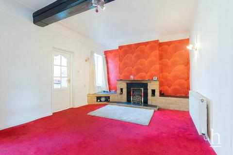 4 bedroom semi-detached house for sale, Bennetts Hill, Prenton CH43