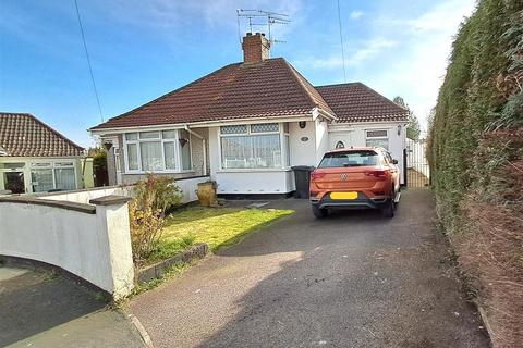 2 bedroom semi-detached bungalow to rent, St. Helier Avenue, Broomhill, Bristol