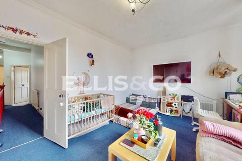 1 bedroom maisonette for sale, Park Road, Wembley, HA0