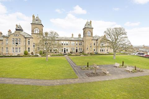 3 bedroom townhouse for sale, Norwood Drive, Menston LS29