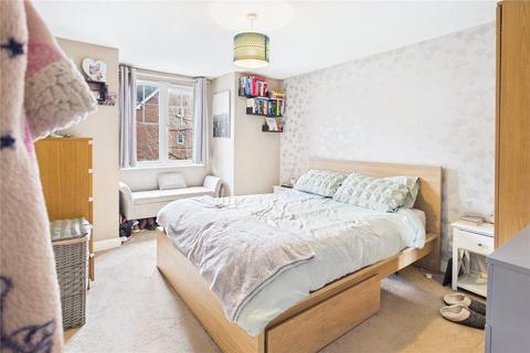 2 bedroom apartment for sale, Gould Close, Newbury, Berkshire, RG14