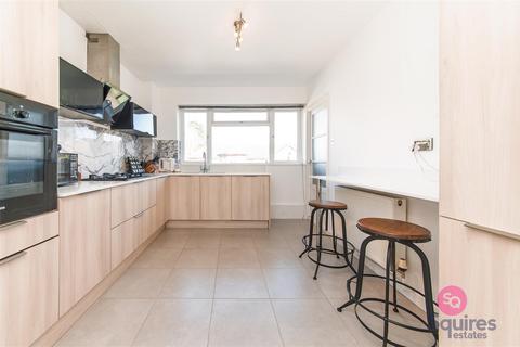 2 bedroom flat for sale, Holders Hill Road, Hendon, London